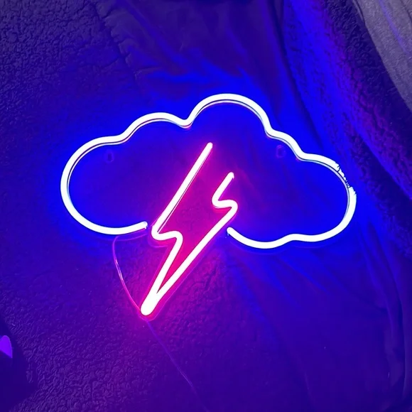 Cloud Neon Sign - Picture 3 of 3